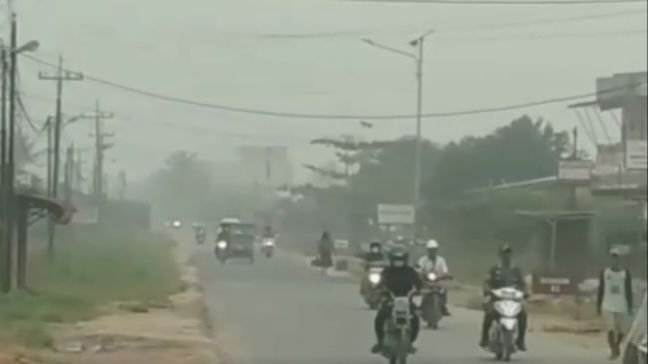 Kabut Asap Kiriman Melanda Tapteng dan Kota Sibolga, Warga Mulai Merasa Sesak